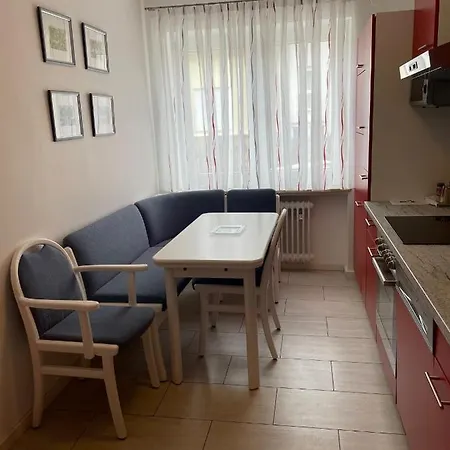 Hotel Apollo Garni 3*