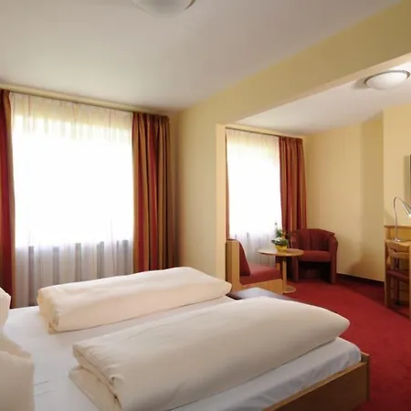 Apollo Garni Szálloda 3*