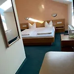 Apollo Garni 3* Ratisbona