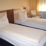 Apollo Garni Hotel 3*