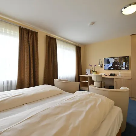 Apollo Garni 3*