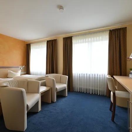 Готель Apollo Garni 3*
