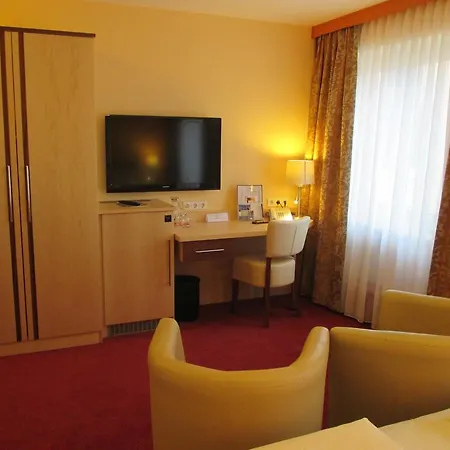 Apollo Garni 3* Regensburg