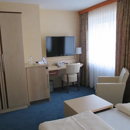 Apollo Garni 3* Regensburg