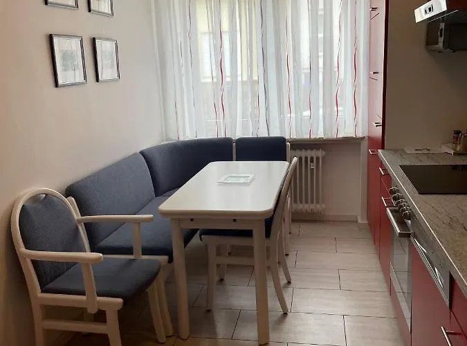 Hotel Apollo Garni 3*